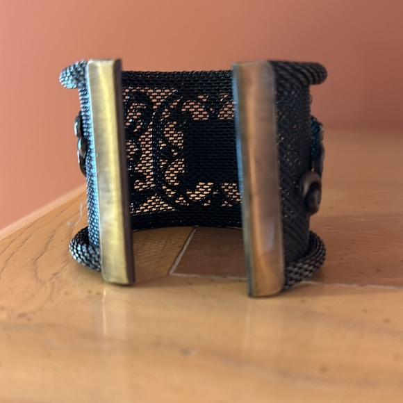 Costume cuffs - Picture 6 of 7